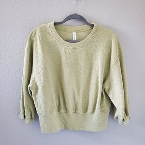 Lululemon textured crewneck pullover top